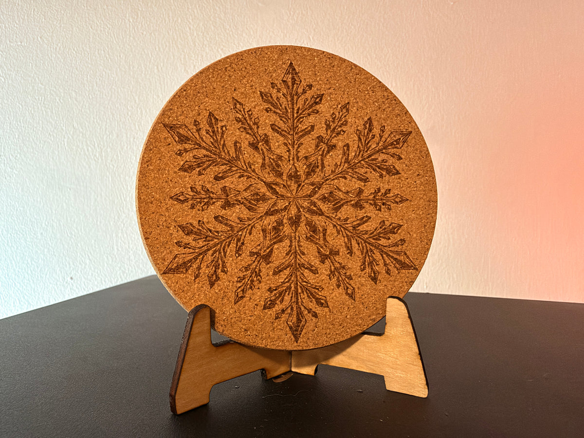 Winterlicher Korkuntersetzer mit Schneeflocke – Elegantes Winterdesign mit Lasergravur